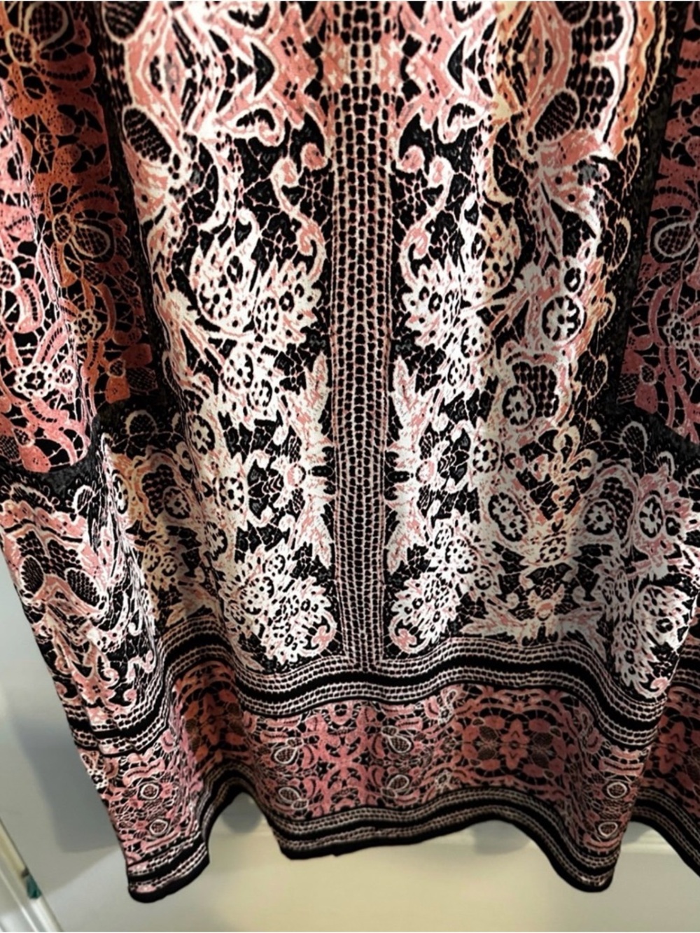 London Style Sleeveless Pink and Black Printed Maxi Dress - Picture 4 of 7